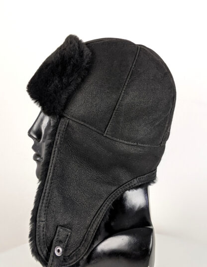 zimowa czapka skórzana -czarna